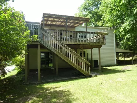8 Jay Ct, Hackettstown, NJ 07840 photo 4
