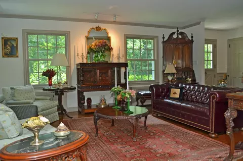 230 E Saddle River Rd, Saddle River, NJ 07458 photo 3