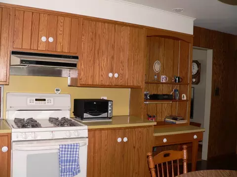 262 Macdonald Dr, Wayne, NJ 07470 photo 3