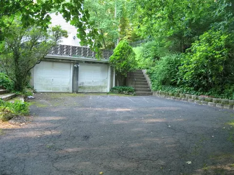 355 Colfax Rd, Wayne, NJ 07470 photo 3