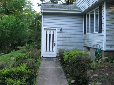 355 Colfax Rd, Wayne, NJ 07470 photo 4