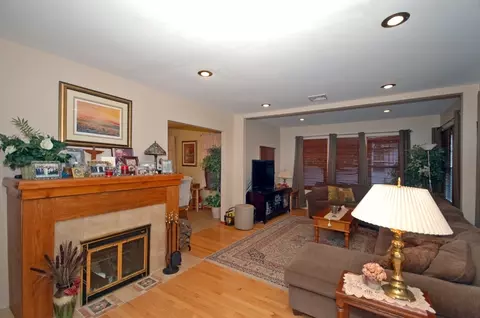 20 Edgar Pl, Nutley, NJ 07110 photo 2