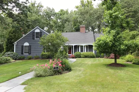 37 Tanglewood Dr, Summit, NJ 07901 photo 1