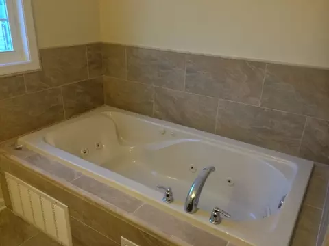 8 Park Pl, Middlesex, NJ 08846 photo 5