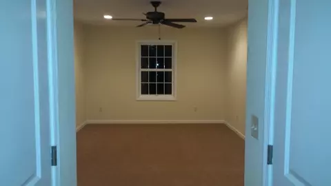8 Park Pl, Middlesex, NJ 08846 photo 11