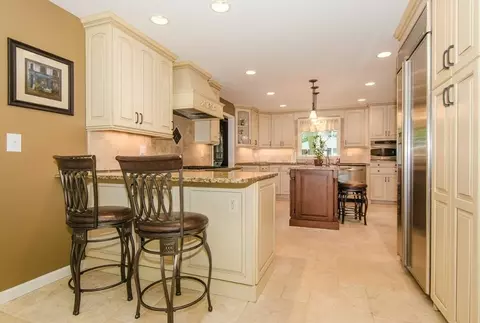 20 Ridge Dr E, Berkeley Heights, NJ 07922 photo 9