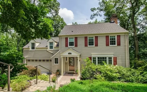 20 Ridge Dr E, Berkeley Heights, NJ 07922 photo 1