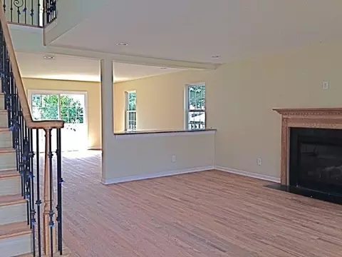 207 Fairview Ave, Middlesex, NJ 08846 photo 3