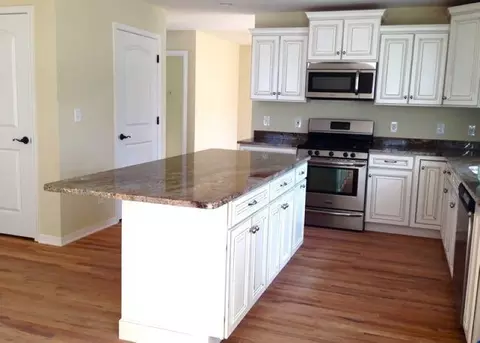 207 Fairview Ave, Middlesex, NJ 08846 photo 6