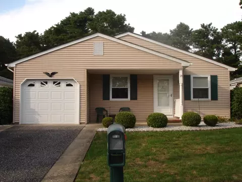 23 Pine Valley Dr, Toms River, NJ 08757 photo 1