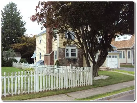 12 Walnut St, Dover, NJ 07801 photo 4