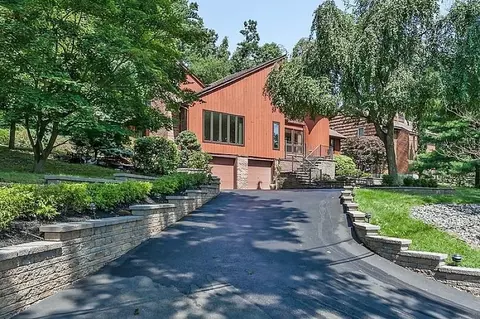 210 Gates Ave, Gillette, NJ 07933 photo 2