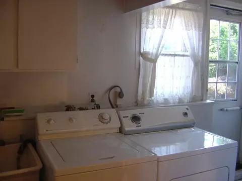 207 Cook Ave, Middlesex, NJ 08846 photo 12