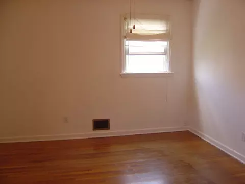 207 Cook Ave, Middlesex, NJ 08846 photo 9