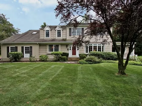 1060 Mountain Ave, Berkeley Heights, NJ 07922 photo 1
