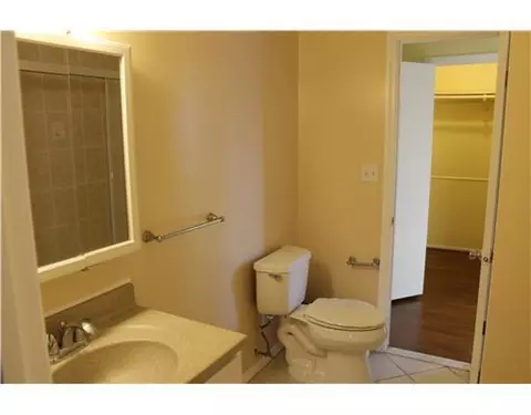 22 Pheasant Run, Edison, NJ 08820 photo 12
