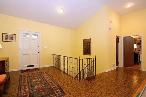 7 Addison Dr, Short Hills, NJ 07078 photo 2