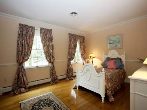 38 Cameron Rd, Saddle River, NJ 07458 photo 18