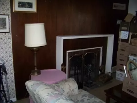 132 E Prospect St, Waldwick, NJ 07463 photo 3