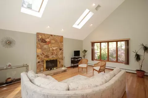 90 Springbrook Dr, Gillette, NJ 07933 photo 8