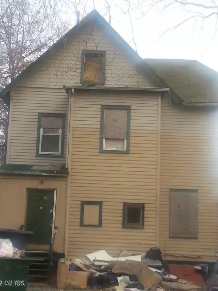 437 E 5th St, Plainfield, NJ 07060 photo 4