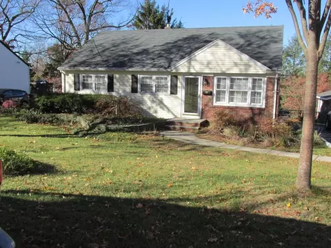 299 Gorden Dr, Paramus, NJ 07652 photo 1