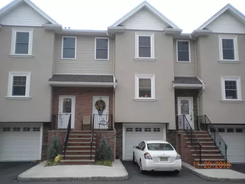 36 Michael Ln, Wallington, NJ 07057 photo 1