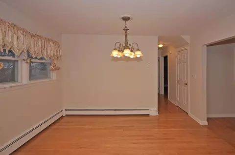 34 Pinecrest Ter, Wayne, NJ 07470 photo 5