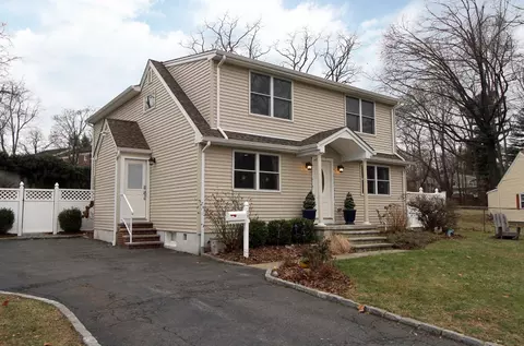 25 Wayne Blvd, Madison, NJ 07940 photo 1
