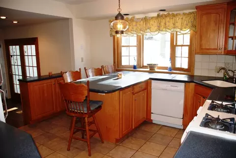 26 Fenner Pl, Wayne, NJ 07470 photo 4