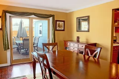 112 Cap Ln, Middlesex, NJ 08846 photo 5