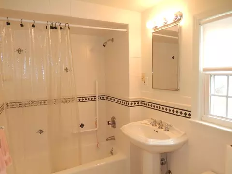 100 Beech St, Nutley, NJ 07110 photo 8