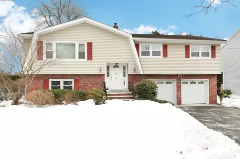 442 Locust Ave, Paramus, NJ 07652 photo 1