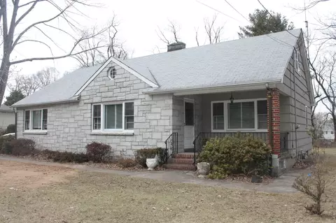 181 Midwood Rd, Paramus, NJ 07652 photo 1