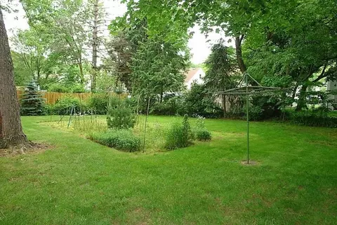 137 Laurel Dr, Springfield, NJ 07081 photo 8