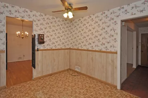 7 Carol Pl, Wayne, NJ 07470 photo 3