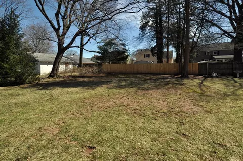 487 Mountainview Dr, North Plainfield, NJ 07063 photo 18