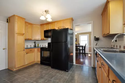487 Mountainview Dr, North Plainfield, NJ 07063 photo 5