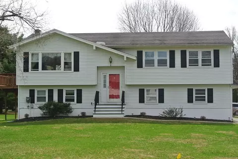 8 John St, Hackettstown, NJ 07840 photo 1