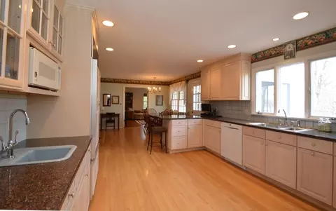 155 Oak Ridge Ave, Summit, NJ 07901 photo 9