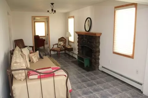 11 Locust Pl, Wayne, NJ 07470 photo 5