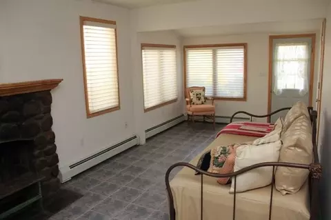 11 Locust Pl, Wayne, NJ 07470 photo 6