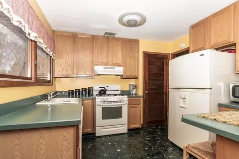 202 Hawthorn Ave, Springfield, NJ 07081 photo 2