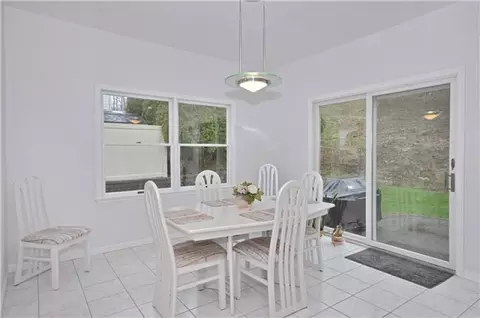 25 Foxboro Rd, Wayne, NJ 07470 photo 8