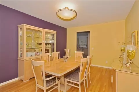 25 Foxboro Rd, Wayne, NJ 07470 photo 5