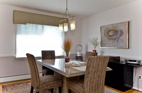 270 Colby Pl, Paramus, NJ 07652 photo 8