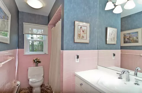 270 Colby Pl, Paramus, NJ 07652 photo 17