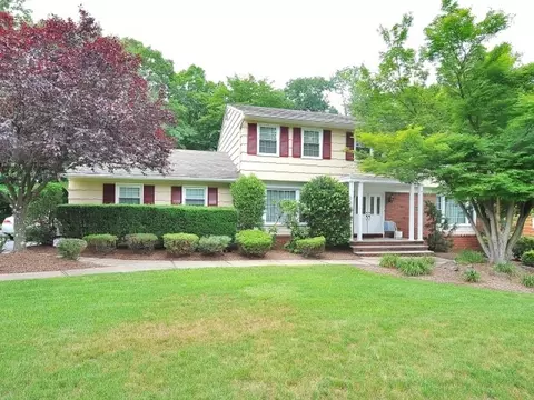 9 Cheryl Rd, Pine Brook, NJ 07058 photo 3