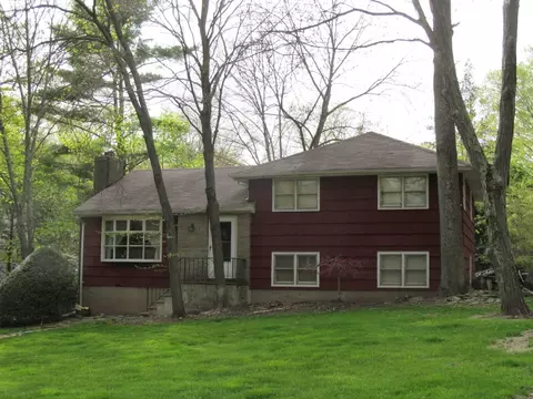 5 Osceola Rd, Wayne, NJ 07470 photo 1