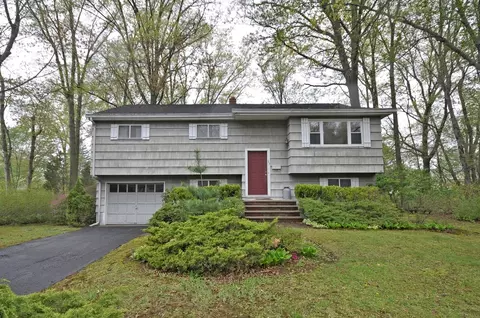 83 Gow Rd, Wayne, NJ 07470 photo 1